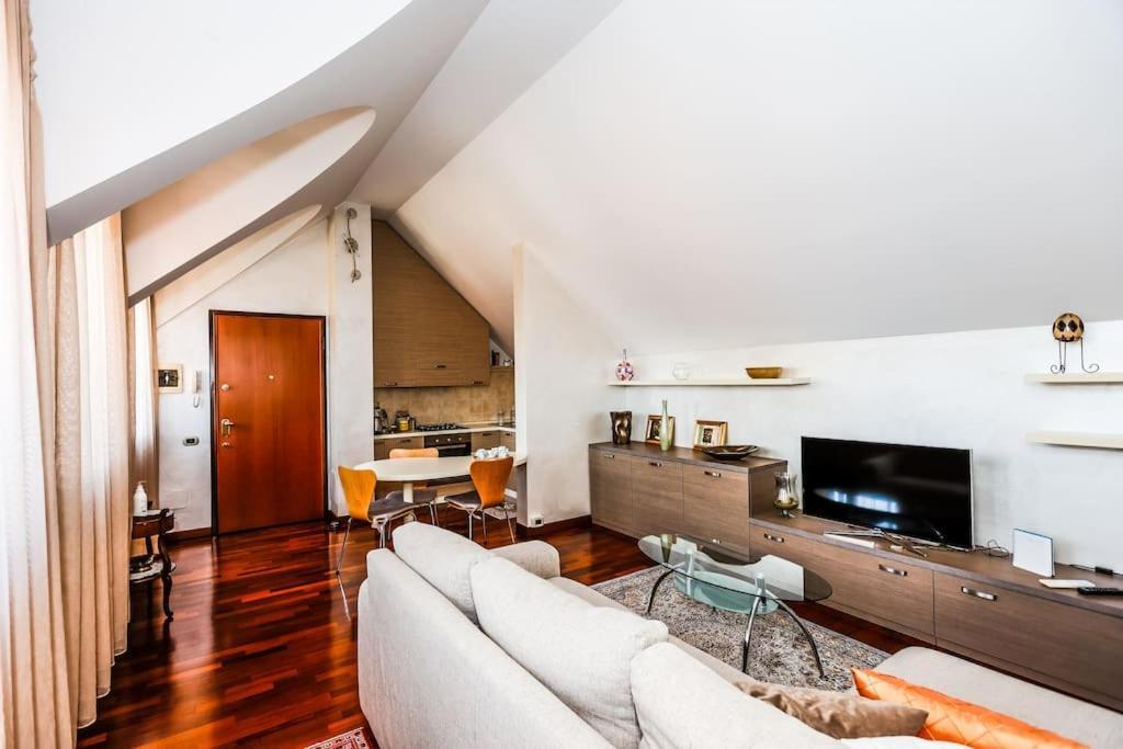 Prestigioso Appartamento Di 70Mq Vicino Milano Legnano Exterior photo