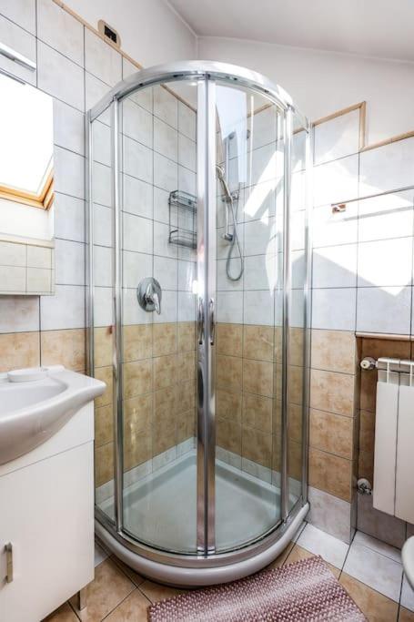 Prestigioso Appartamento Di 70Mq Vicino Milano Legnano Exterior photo